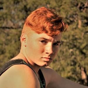 Meet your Posher, Cameron